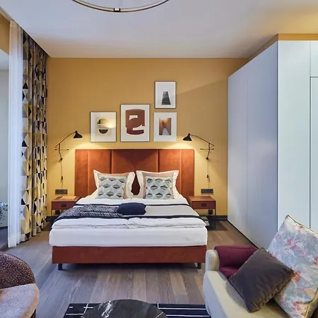 Aparthotel Rooma Boutique Old Town Self Check-in 4*