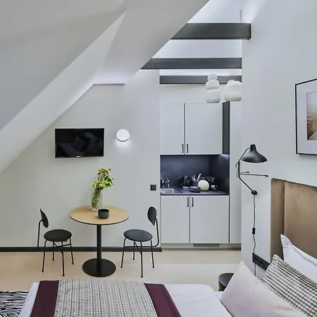 Rooma Aparthotel *