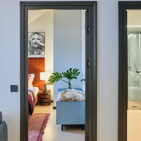 Rooma Apartments Boutique Old Town Self Check-In Апарт-готель 4*