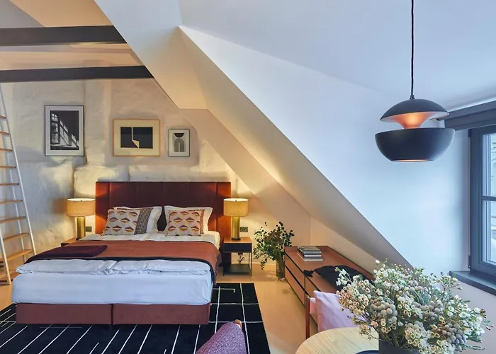 Rooma Boutique Old Town Self Check-in