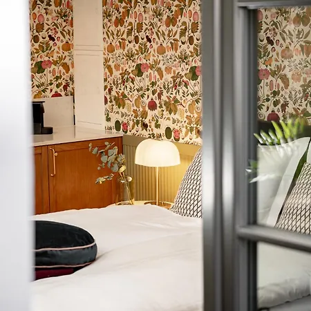 Rooma Boutique Old Town Self Check-in