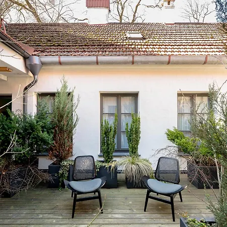 Rooma Boutique Old Town Self Check-in