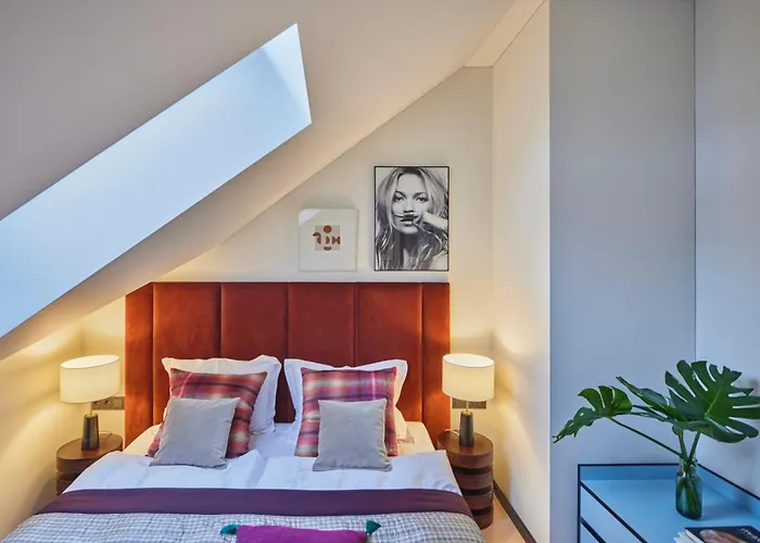 Rooma Boutique Old Town Self Check-in